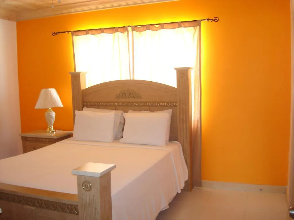 Sapphire Garden Townhouses George Town 0*,  Bahamas