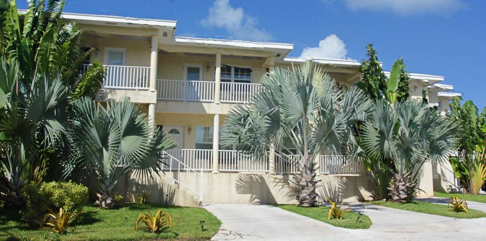 Sapphire Garden Townhouses George Town