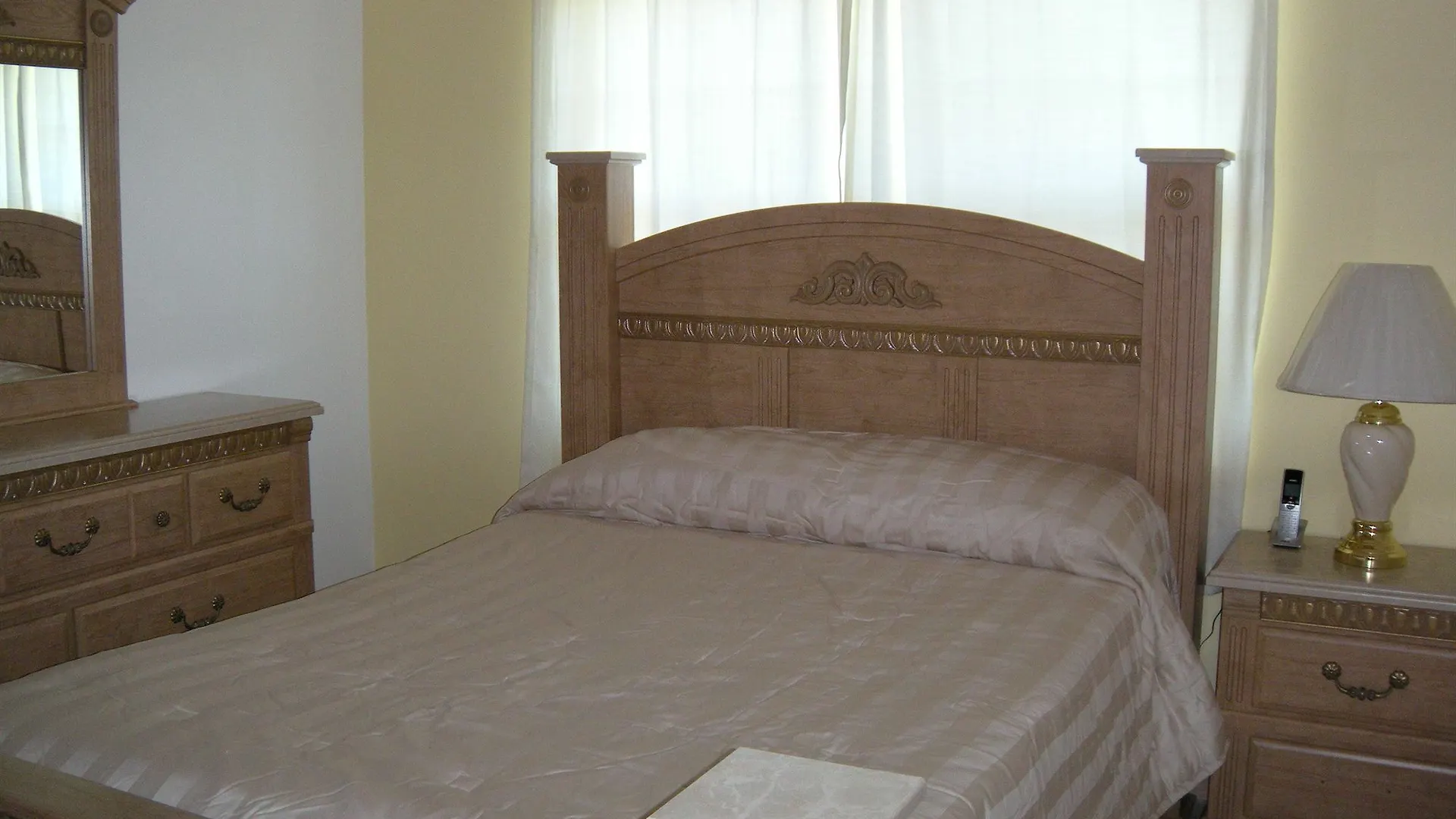 Sapphire Garden Townhouses George Town Bahamas